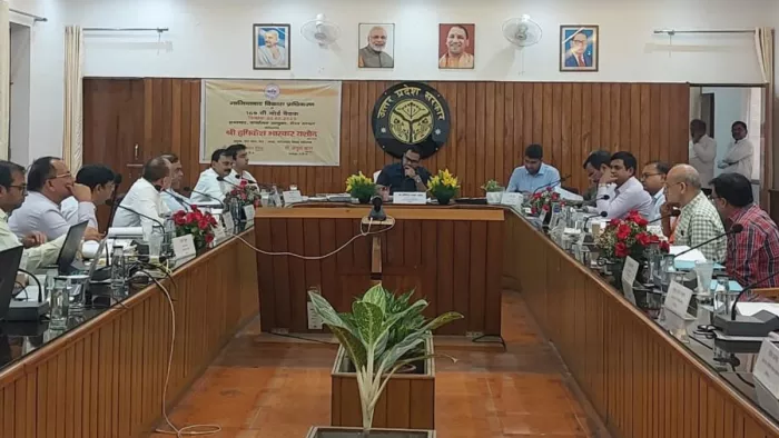 मेरठ मंडलायुक्त कार्यालय में बोर्ड बैठक में उपस्थित जीडीए अध्यक्ष ऋषिकेश भास्कर यशोद। सौ. जीडीए