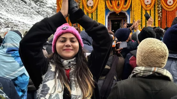 श्रीकेदारनाथ धाम पहुंची यूट्यूबर ज्योति मल्होत्रा का फोटो। साभार फेसबुक@ट्रेवल विद जो