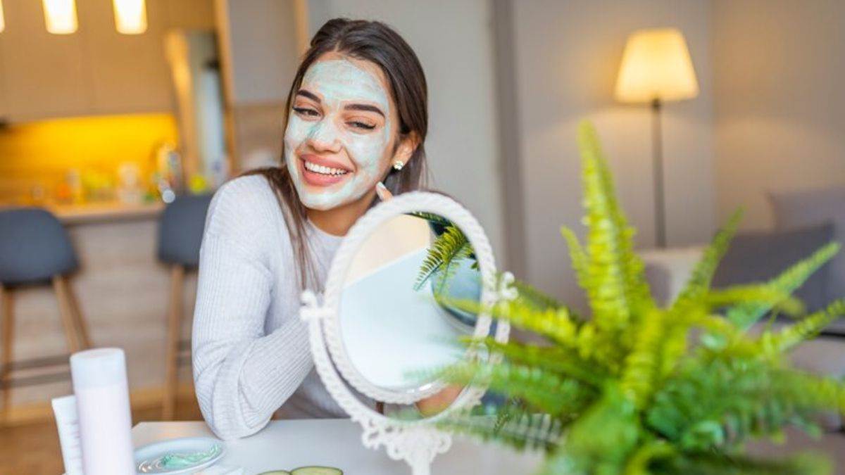 https://www.jagranimages.com/images/newimg/21052025/21_05_2025-parlor_like_facial_23943461.jpg