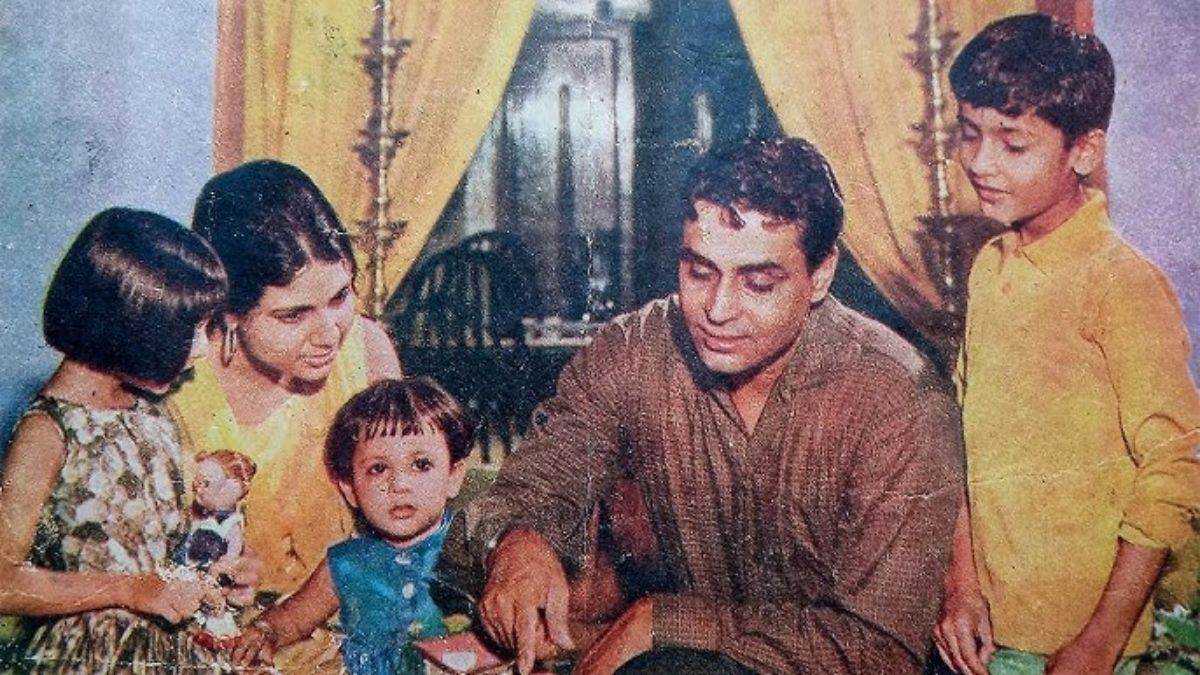 https://www.jagranimages.com/images/newimg/21052025/21_05_2025-rajendra_kumar_son_23943204.jpg