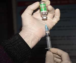 मुजफ्फरपुर में मेगा कोरोना टीकाकरण अभियान को आई 25 हजार डोज।