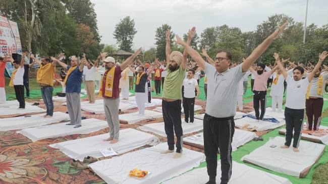 eighth international yoga day celebrated enthusiastically in the district gurdaspur