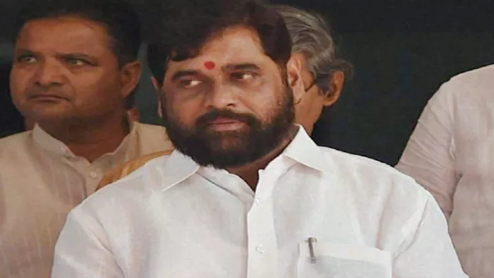 Who is Eknath Shinde जिन्होंने महाराष्ट्र के राजनीतिक जगत में मचाई उथल-पुथल