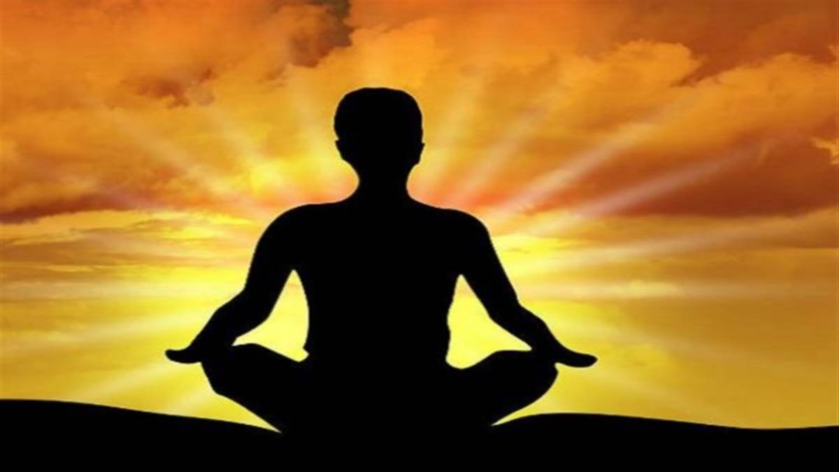https://www.jagranimages.com/images/newimg/21062022/21_06_2022-yoga__22822146.jpg