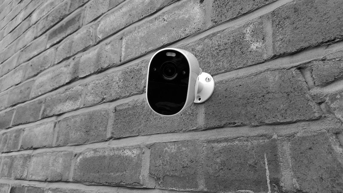 Best 360-Degree Cameras: इन सिक्योरिटी कैमरा को लगाकर चोरों को बनाएं उल्लू!! घर पर कदम रखते ही छूटेंगे पसीने