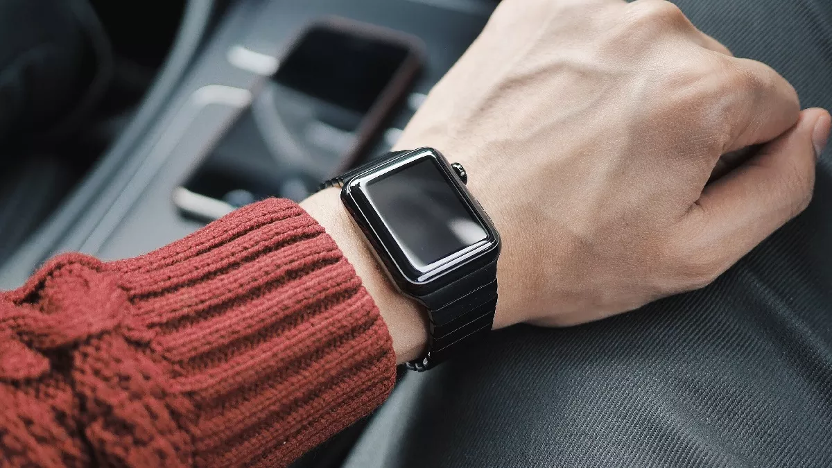 Men's Smart Watches: ये हैं भारत की सबसे पॉपुलर स्मार्टवॉच, ब्लूटूथ कॉलिंग, हेल्थ मॉनिटर जैसे हैं धासूं फीचर