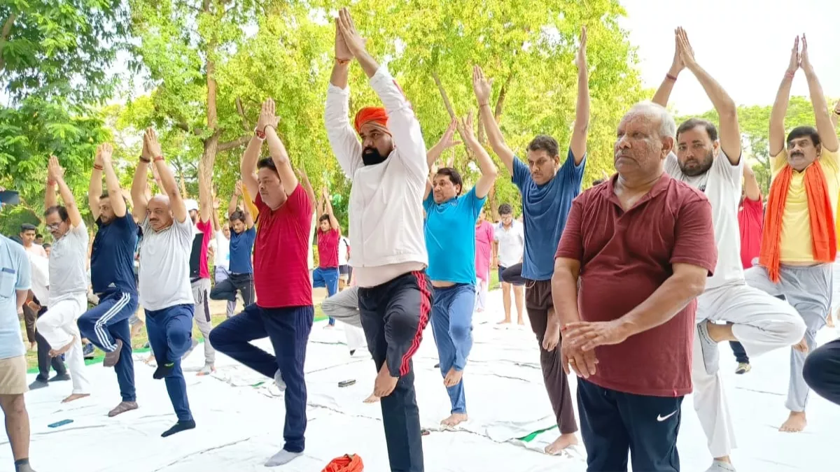Yoga Day 2023 LIVE: योग करते समय केंद्रीय मंत्री पशुपति कुमार पारस की बिगड़ी तबीयत, पीए और अधिकारियों ने संभाला