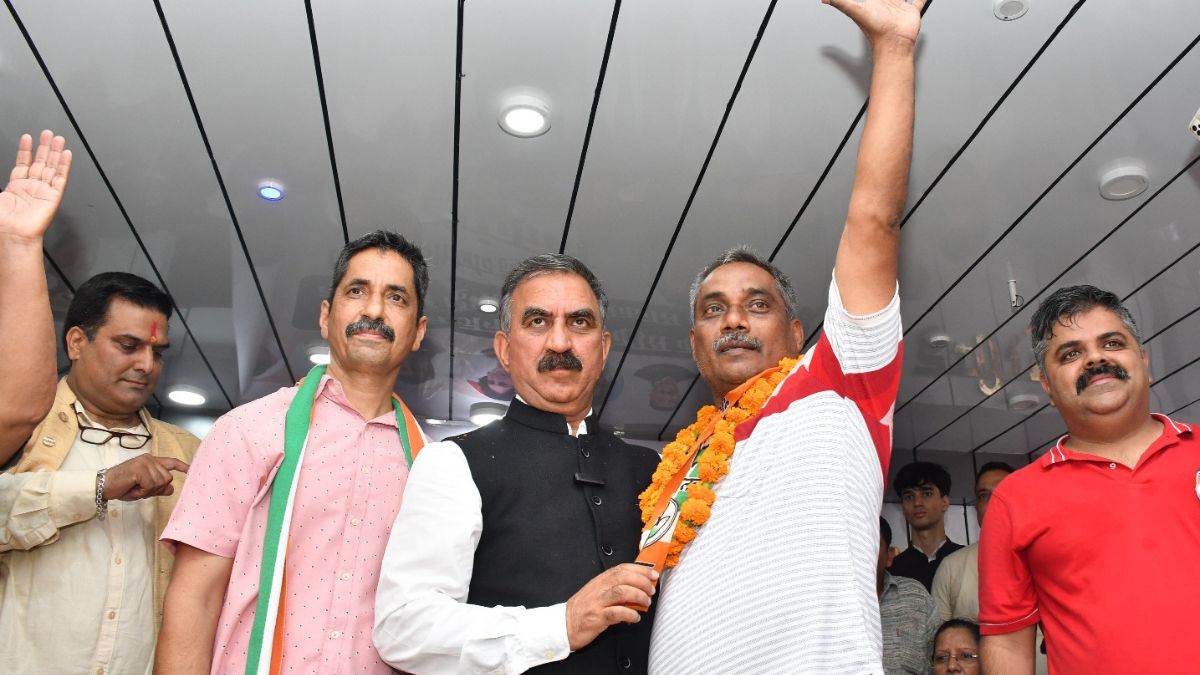 https://www.jagranimages.com/images/newimg/21062024/21_06_2024-cm_sukhu_23743466.jpg
