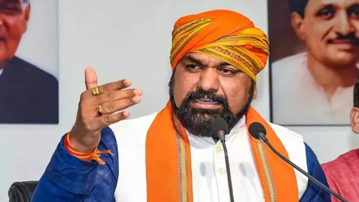 श्रीराम के चरणों में अपनी पगड़ी समर्पित करेंगे सम्राट चौधरी, अयोध्या में ही कराएंगे मुंडन