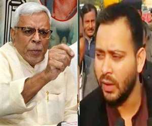 राजद नेता शिवानंद तिवारी एवं तेजस्&zwj;वी यादव। फाइल फोटो