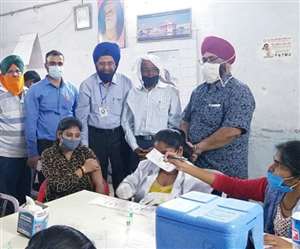 लखनऊ में गुरुद्वारे में एक हजार की आरटीपीसीआर जांच, नहीं मिला कोई संक्रमित, 20 हजार ने लगवाया टीका