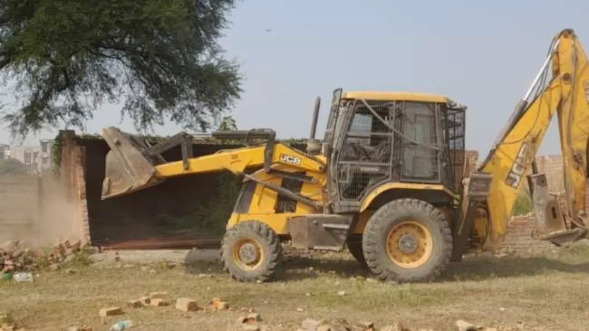 छावनी के 250 अवैध निर्माण पर चलेगा बुलडोजर।