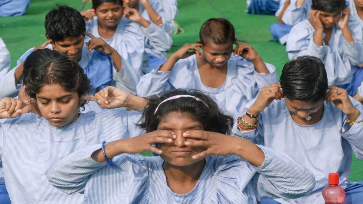 https://www.jagranimages.com/images/newimg/21072022/21_07_2022-yoga_news_22910942.jpg