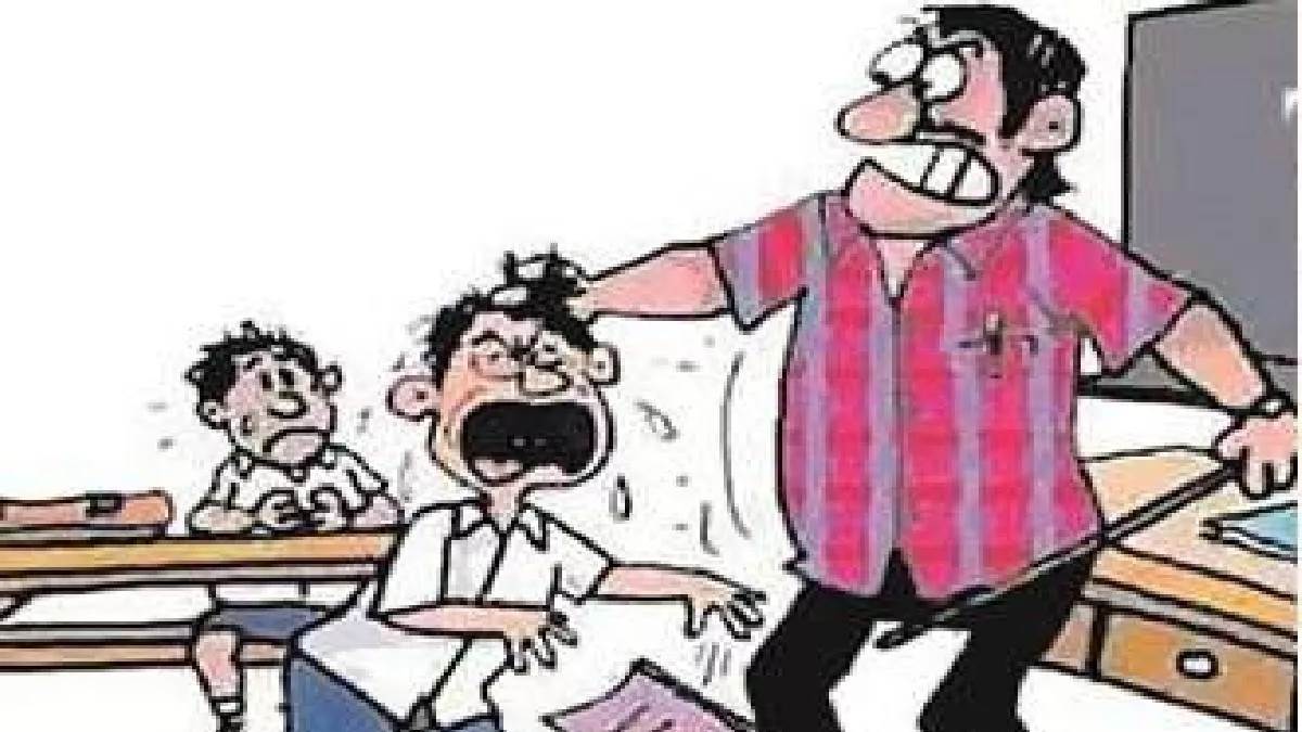 https://www.jagranimages.com/images/newimg/21072023/21_07_2023-teacher_student_23478009_17561755.jpg