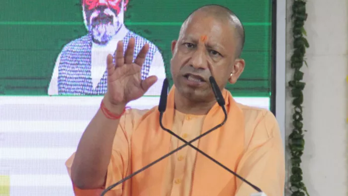 सीएम योगी ने निर्माण कार्य में तेजी लाने के दिए निर्देश। जागरण