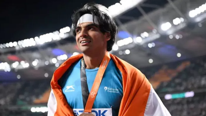 Neeraj Chopra ने धोनी-कोहली से तुलना पर दिया बयान