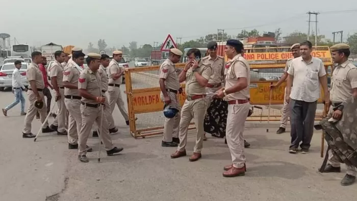 नूंह में जलाभिषेक यात्रा को लेकर 24 घंटे तक इंटरनेट सेवाएं रहेंगी बंद।