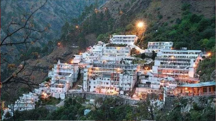 Mata Vaishno Devi: वैष्णो देवी भवन में श्रद्धालु की मौत।