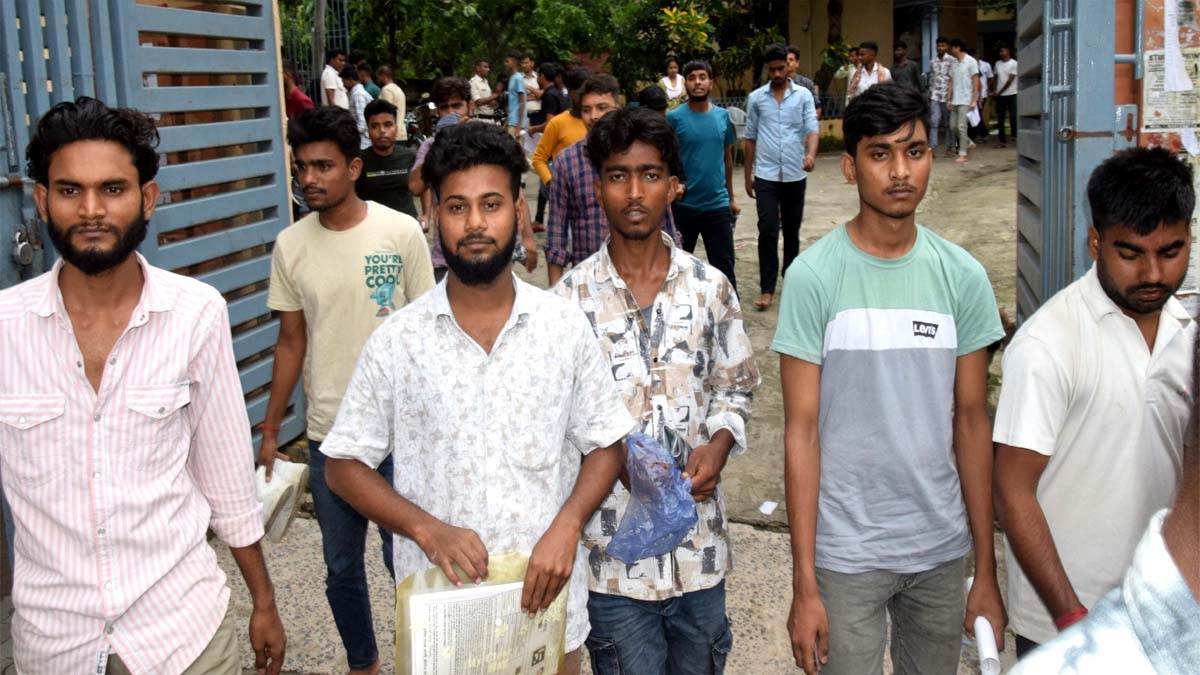 bihar sipahi bharti latest news csbc bihar police constable vacancy 2025 bihar sipahi bharti examination held at 26 centres in bhagalpur today