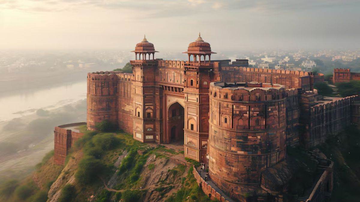 https://www.jagranimages.com/images/newimg/21072025/21_07_2025-chhatrapati_shivaji_forts_unesco_23990423.jpg