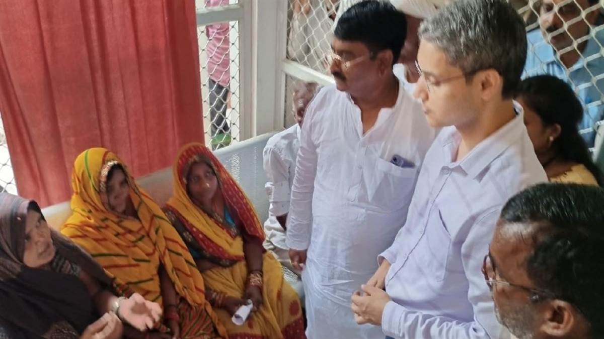 https://www.jagranimages.com/images/newimg/21072025/21_07_2025-fatehpur_lekhpal_and_kanungo_suspended_23990625.jpg