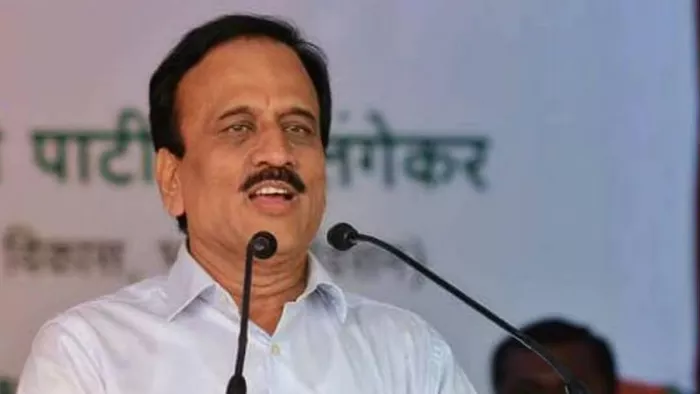 बीजेपी नेता और महाराष्ट्र सरकार में मंत्री ने दावा किया कि बीजेपी की संसद में संख्याबल बढ़ने वाली है।