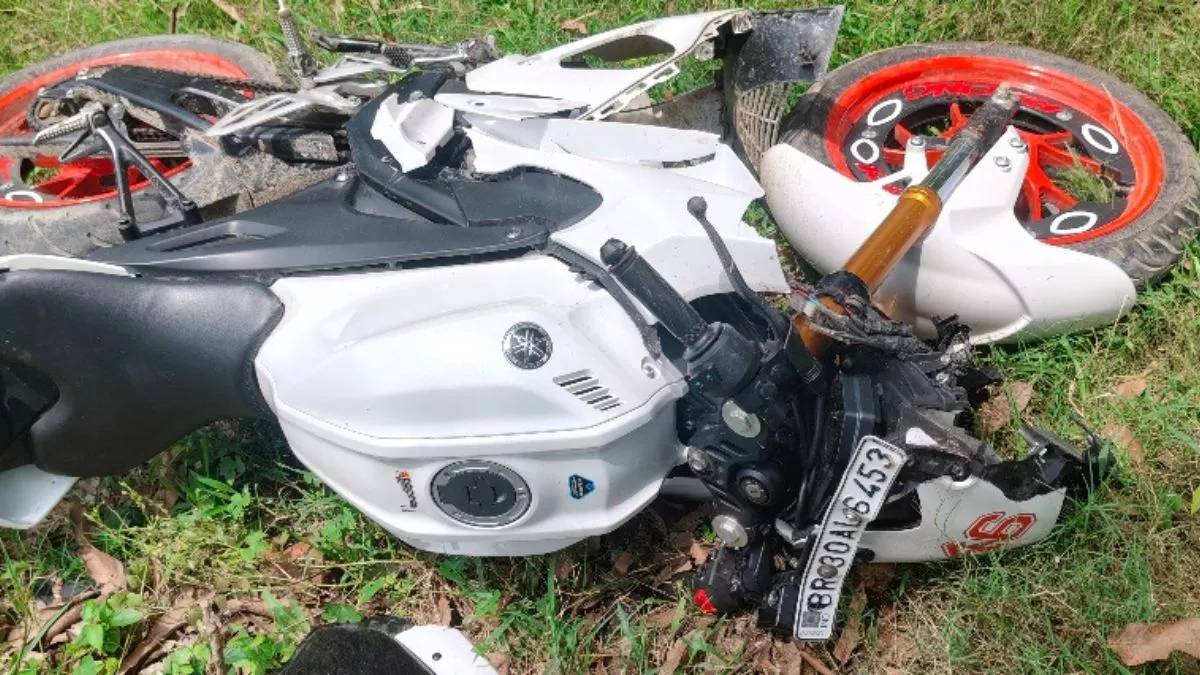 हाईवे पर High Speed Bike के साथ रील बनाने का शौक पड़ा महंगा, दरभंगा में हुए हादसे में पांच बुरी तरह जख्मी