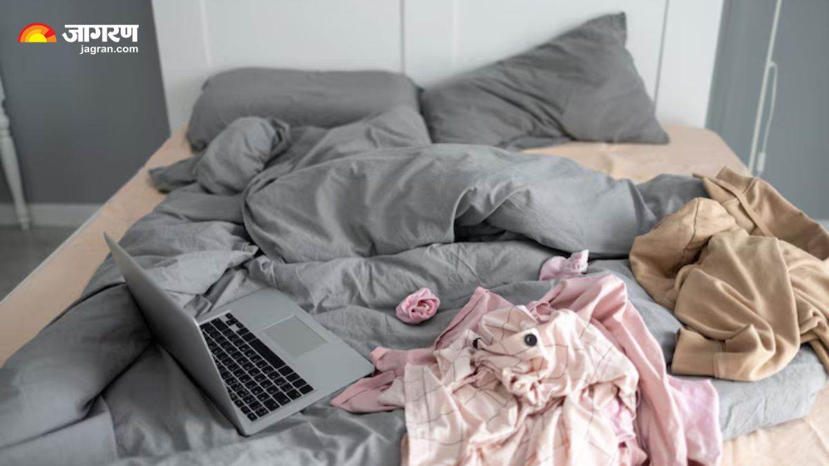 https://www.jagranimages.com/images/newimg/21072025/21_07_2025-toxic_bedroom_items_23990262.jpg