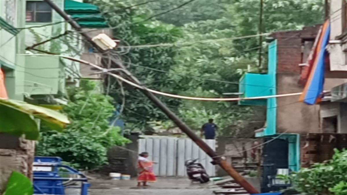 Jamshedpur Flood Effect आंधीपानी का कहर, अंधेरा में डूबा गैर कंपनी