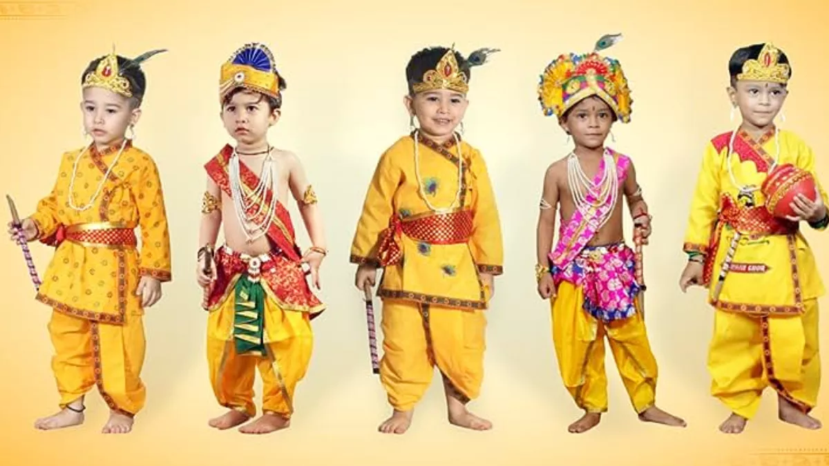 Video viral : ...जब भागलपुर में fancy dress पहनकर बच्‍चों ने मचाया धमाल,  लोगों ने कहा कि बच्‍चे मन के सच्‍चे - Video viral Bhagalpur: Children  created a ruckus by wearing fancy