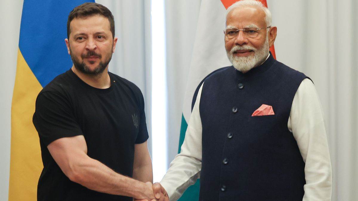 https://www.jagranimages.com/images/newimg/21082024/21_08_2024-modi_zelenskyy_meet_23782273.jpg