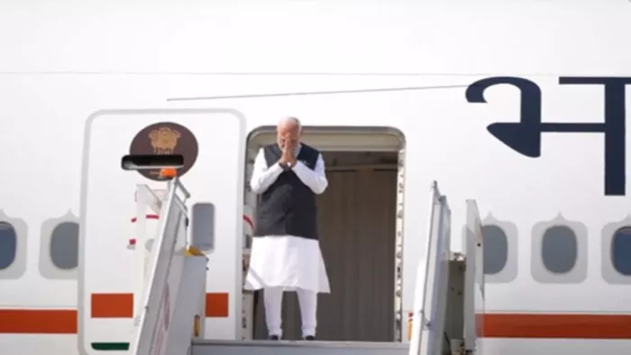 पीएम मोदी पोलैंड और यूक्रेन की यात्रा के लिए रवाना हुए।(फोटो सोर्स: एएनआई)