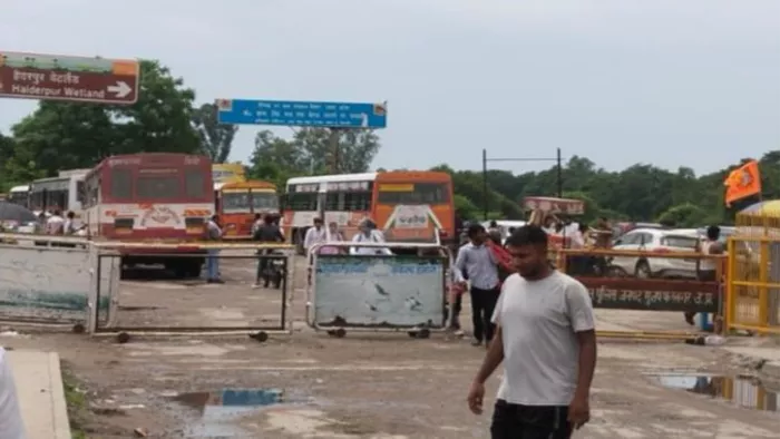 बिजनौर बैराज से वाहनोंं की आवाजाही बंद