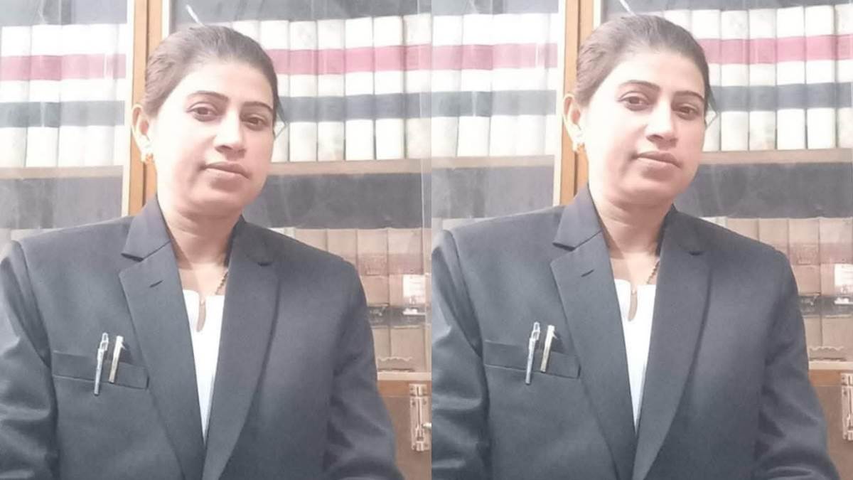 https://www.jagranimages.com/images/newimg/21082025/21_08_2025-advocate_24020245.jpg