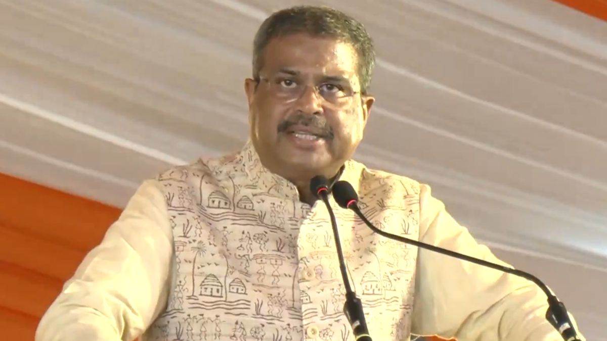 https://www.jagranimages.com/images/newimg/21082025/21_08_2025-dharmendra_pradhan_24020518.jpg