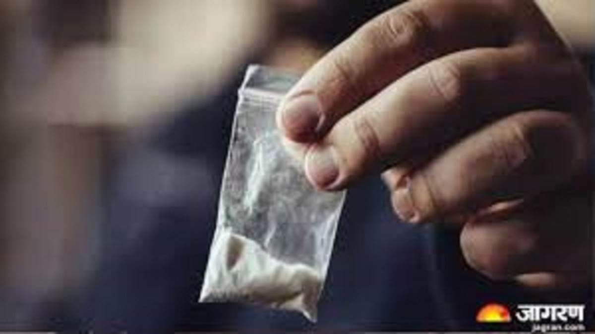 md drugs seized in pratapgarh on indication of block pramukh accused of patti firing