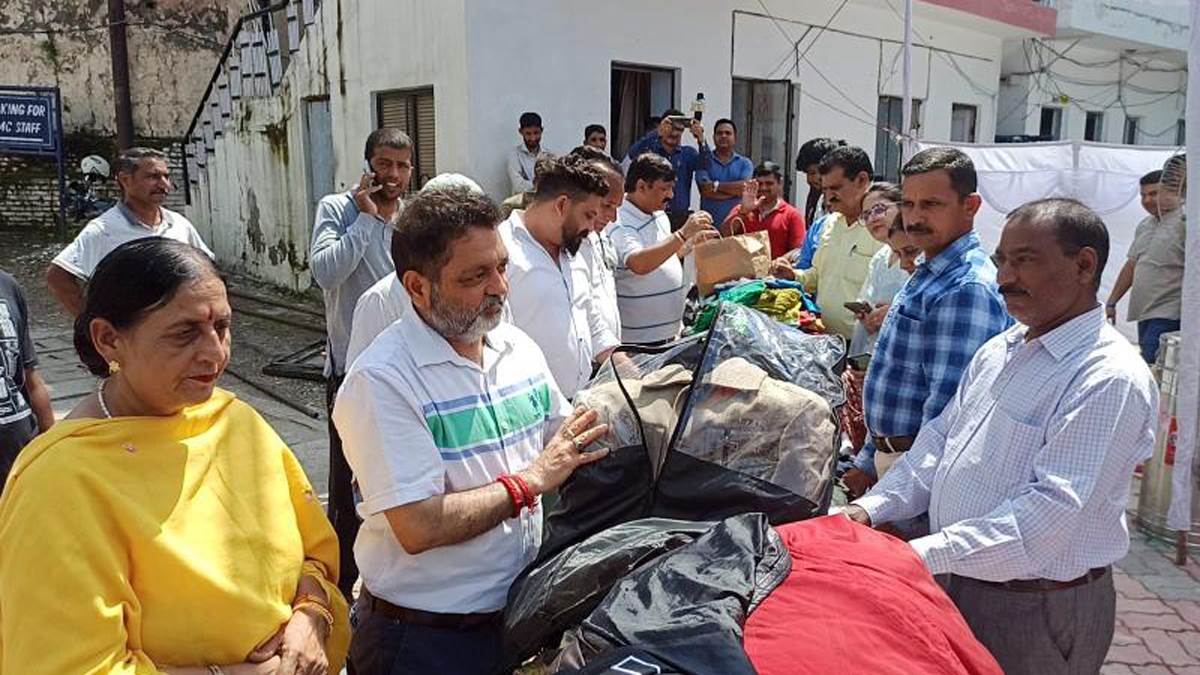 https://www.jagranimages.com/images/newimg/21082025/21_08_2025-jmc_jammu_24020438.jpg