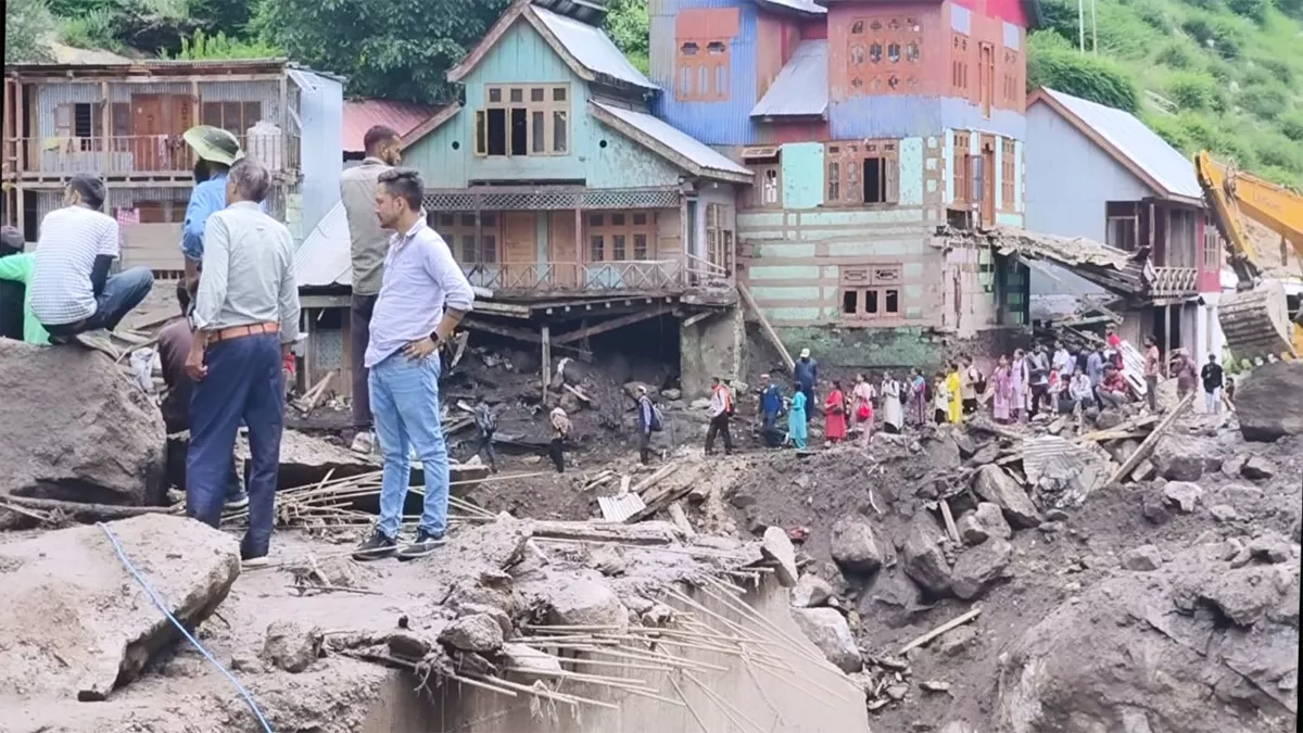 Kishtwar Cloudburst: चशाेती में कुदरत का कहर: पहचान का इंतजार कर रहे शवगृह में पड़े शव, लंबी हो रही प्रतीक्षा