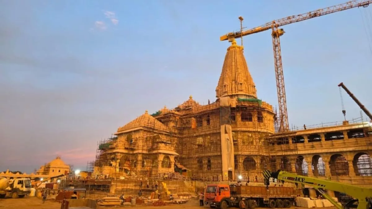 Ayodhya Ram Mandir :राम मंदिर में लिफ्ट की सुविधा से अशक्त और वृद्ध श्रद्धालु को मिलेगा आराम