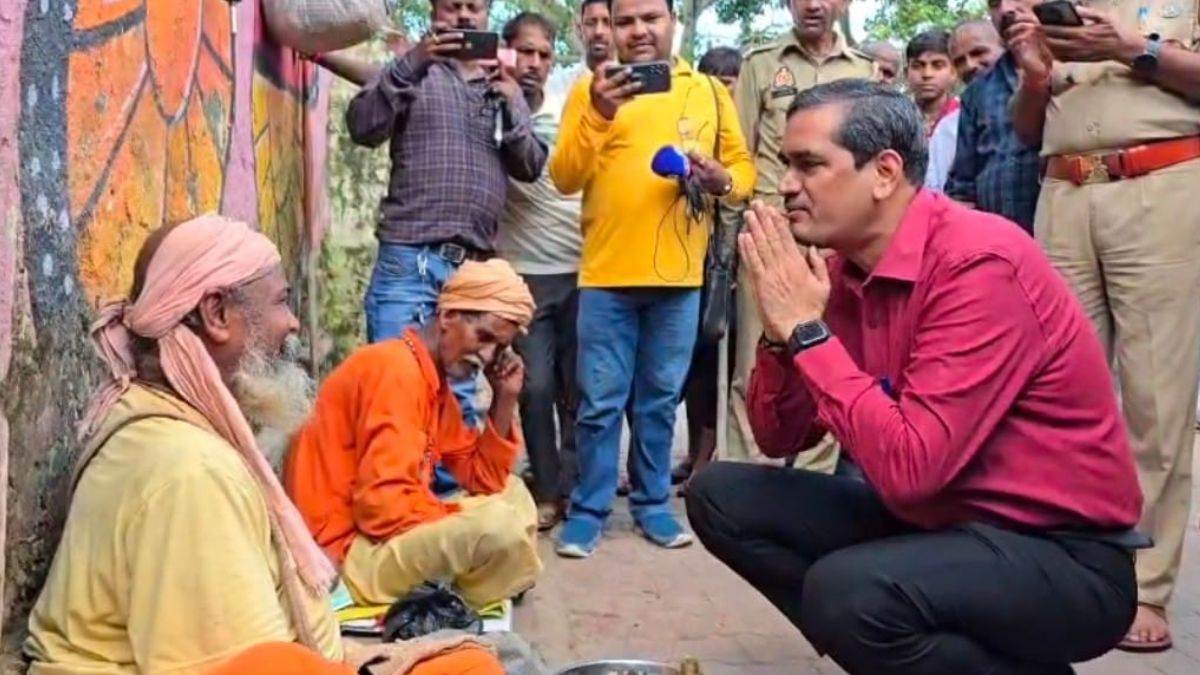 https://www.jagranimages.com/images/newimg/21082025/21_08_2025-mathura_dm_news_24019805.jpg