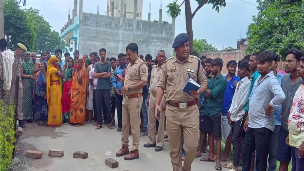 https://www.jagranimages.com/images/newimg/21082025/21_08_2025-murder_24019952.jpg
