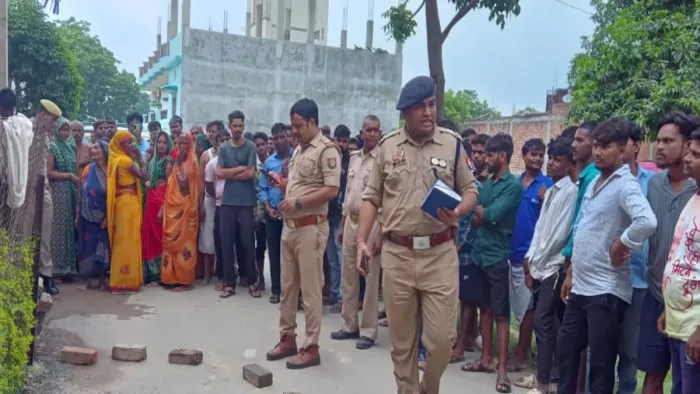 सारनाथ में कालोनाइजर की गोली मारकर हत्या।