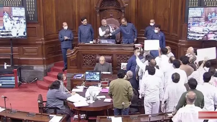 मानसून सत्र इस बार विपक्ष और सत्ता पक्ष के बीच टकराव और हंगामे की भेंट चढ़ गया। (फाइल फोटो)