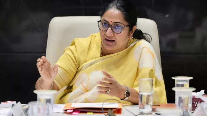कथित हमले के बाद केंद्र ने सीएम रेखा गुप्ता की सुरक्षा बढ़ा दी।