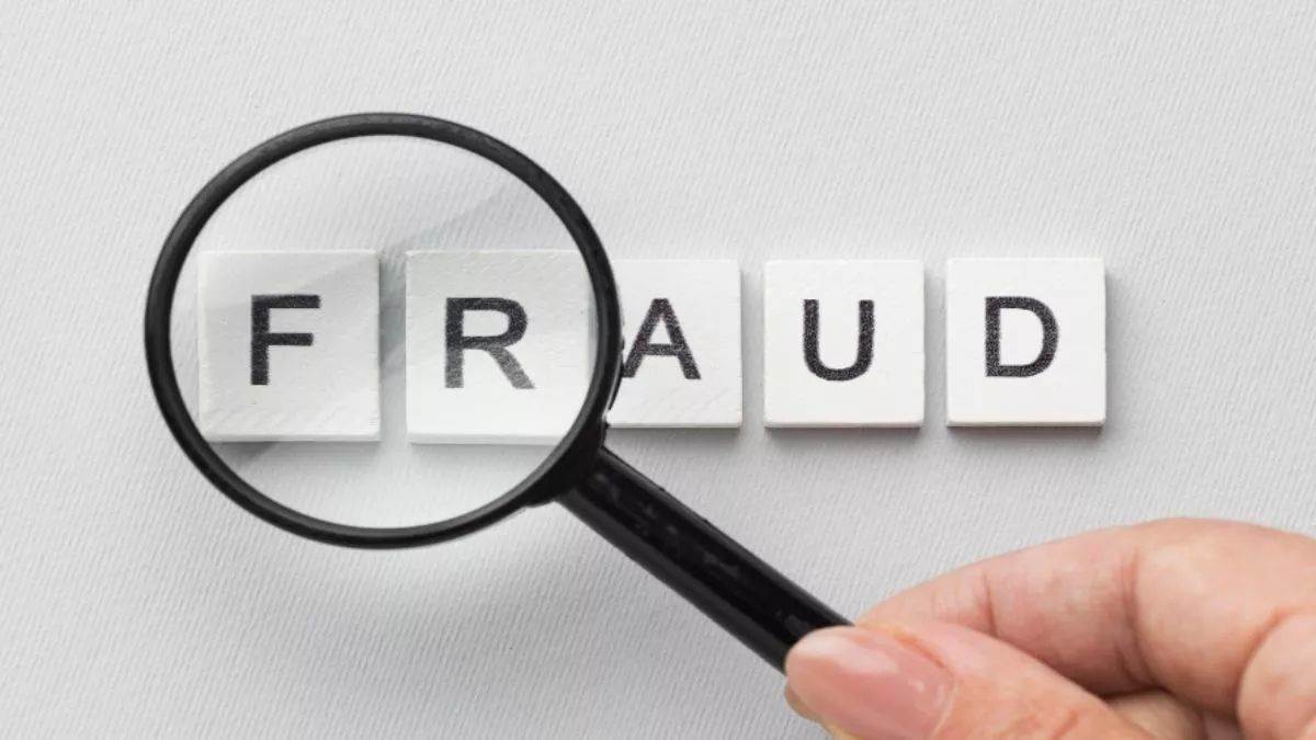 https://www.jagranimages.com/images/newimg/21082025/21_08_2025-scam_24020625_19120298.jpg