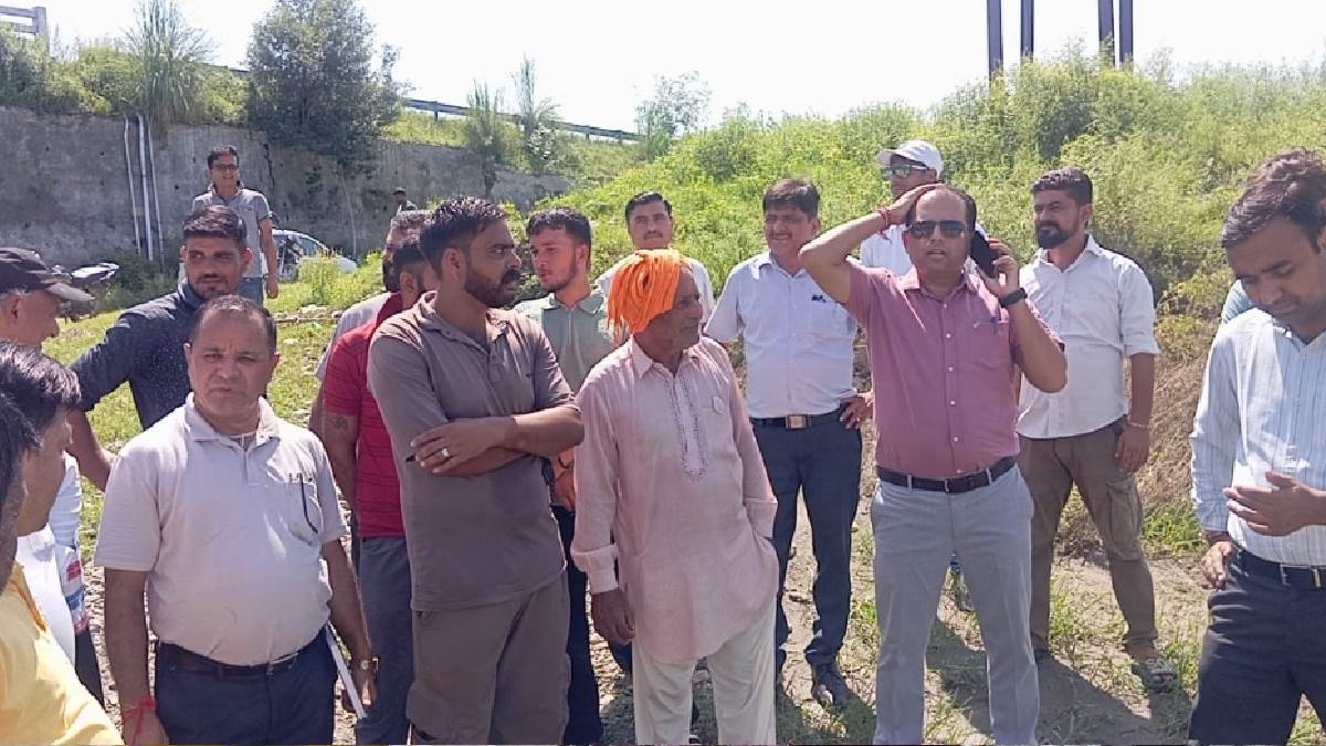 https://www.jagranimages.com/images/newimg/21082025/21_08_2025-sdm_news_24020339.jpg