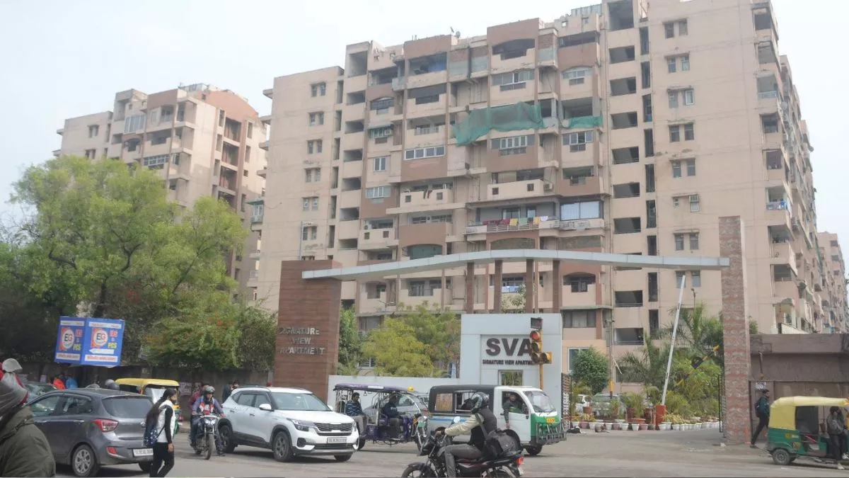 सिग्नेचर व्यू अपार्टमेंट के 200 निवासी ढूंढ रहे हैं नया आशियाना, मुखर्जी नगर के आसपास किराए में 30% उछाल