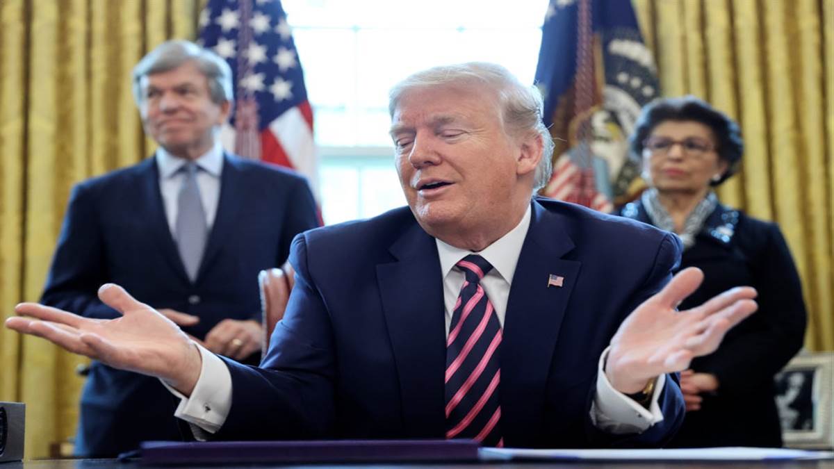 https://www.jagranimages.com/images/newimg/21082025/21_08_2025-trump_24020739_204220124.jpg