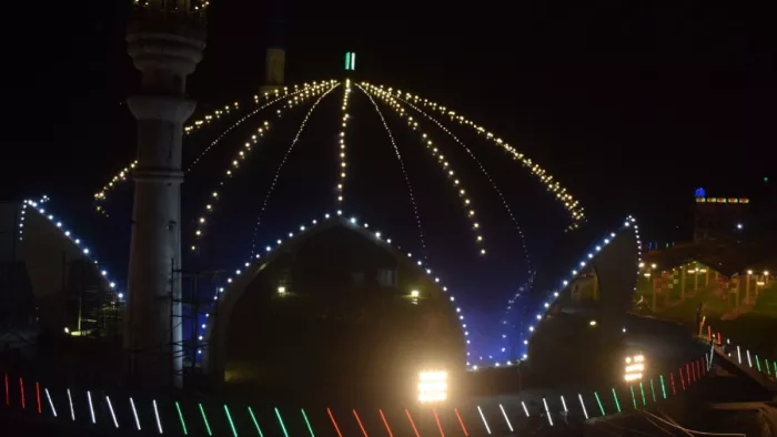 Urs E Razvi 2022: जायरीन की आमद को लेकर रोशन किया गया बरेली का मदरसा जामियातुर रजा। अजय शर्मा