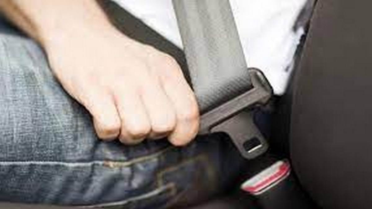 india road ministry issues draft notification for strictly mandatory rear seat belt alarms norms